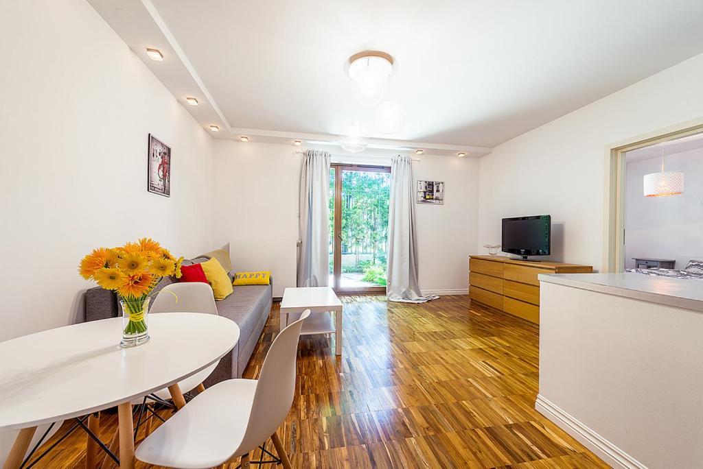 Apartment Powisle With Garage Varšava Exteriér fotografie